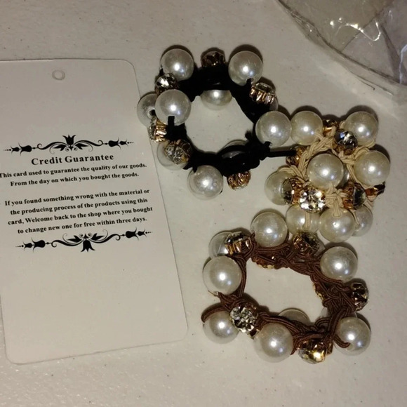 Other - Brinie‎ wedding accessories